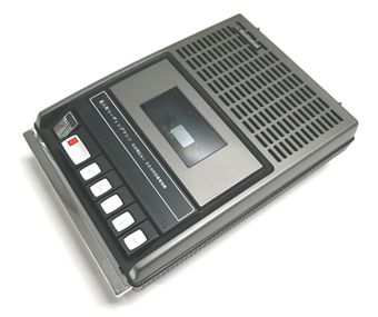 盲人用2スピードカセットテープレコーダー　RQ8145の写真